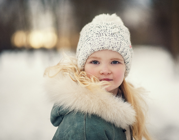 Как фотографировать детей на улице: секреты съёмки зимой