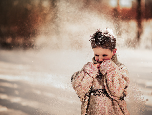 Как фотографировать детей на улице: секреты съёмки зимой