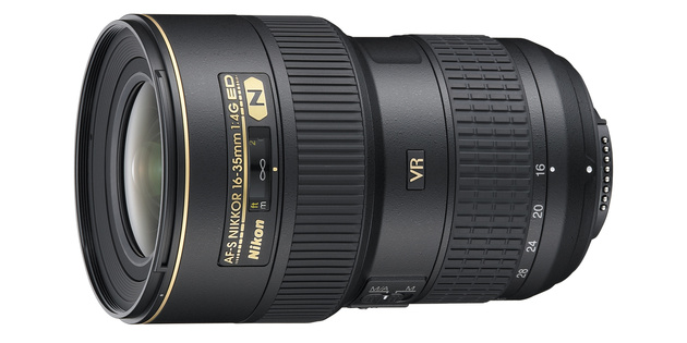 Nikon AF-S NIKKOR 16-35mm f/4G ED VR — объектив с оптической стабилизацией, о чём свидетельствует аббревиатура VR (Vibration Reduction) в его названии.
