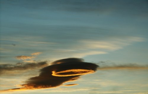 10 Удивительных видов облачных образований