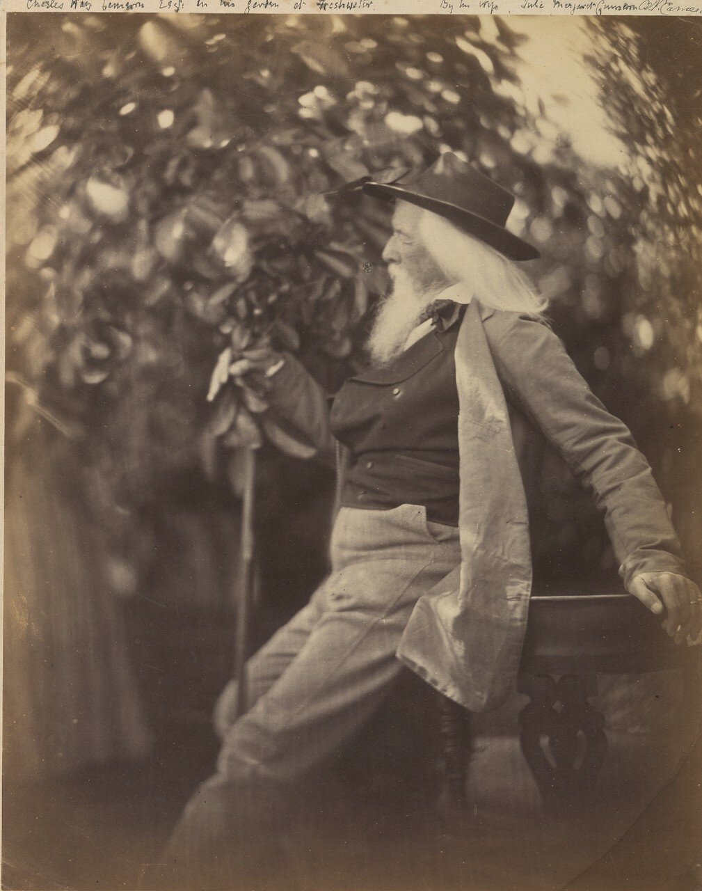 1865. Чарльз Камерон, эсквайр, в своем саду. Фрешуотер