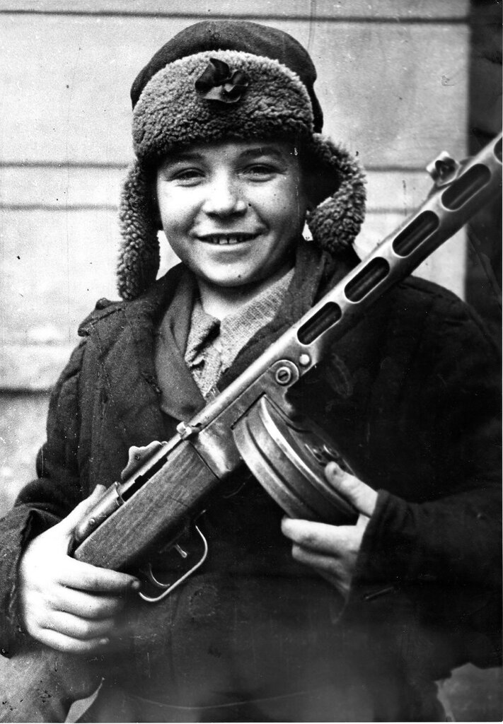 Юный партизан-разведчик Толя Гороховский. 1943 г.