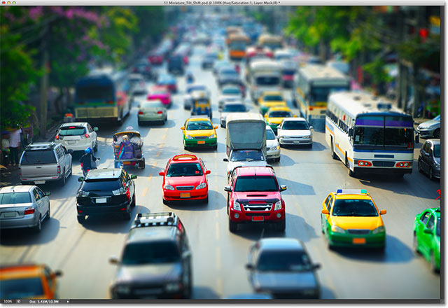 A miniature effect created with the Tilt-Shift filter in Photoshop CS6.