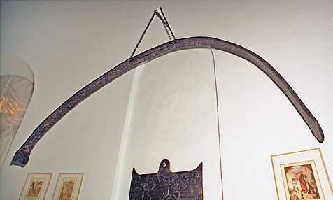 Большое монастырское било-дуга (клепало) XVI века
