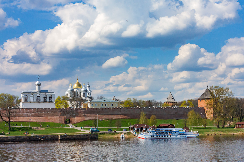 В какой город России съездить на майские праздники? Новгород!